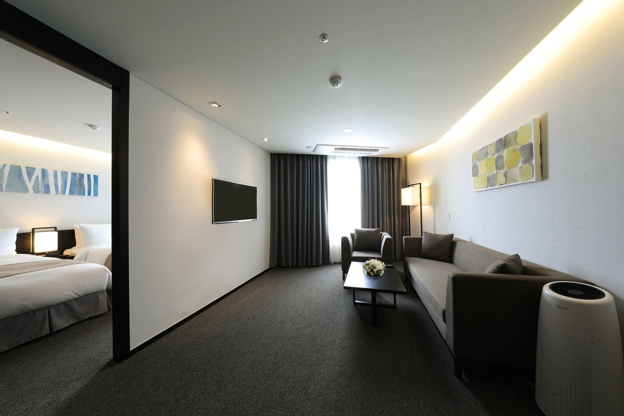 Hotel Ramada Encore By Wyndham Magok 3*