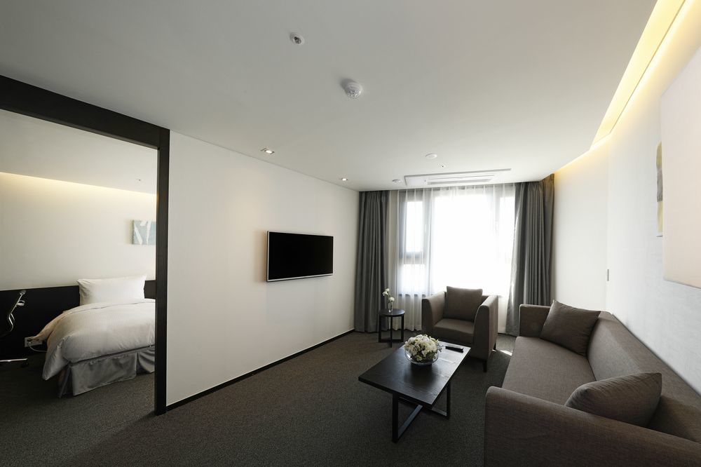 Ramada Encore By Wyndham Magok 3*